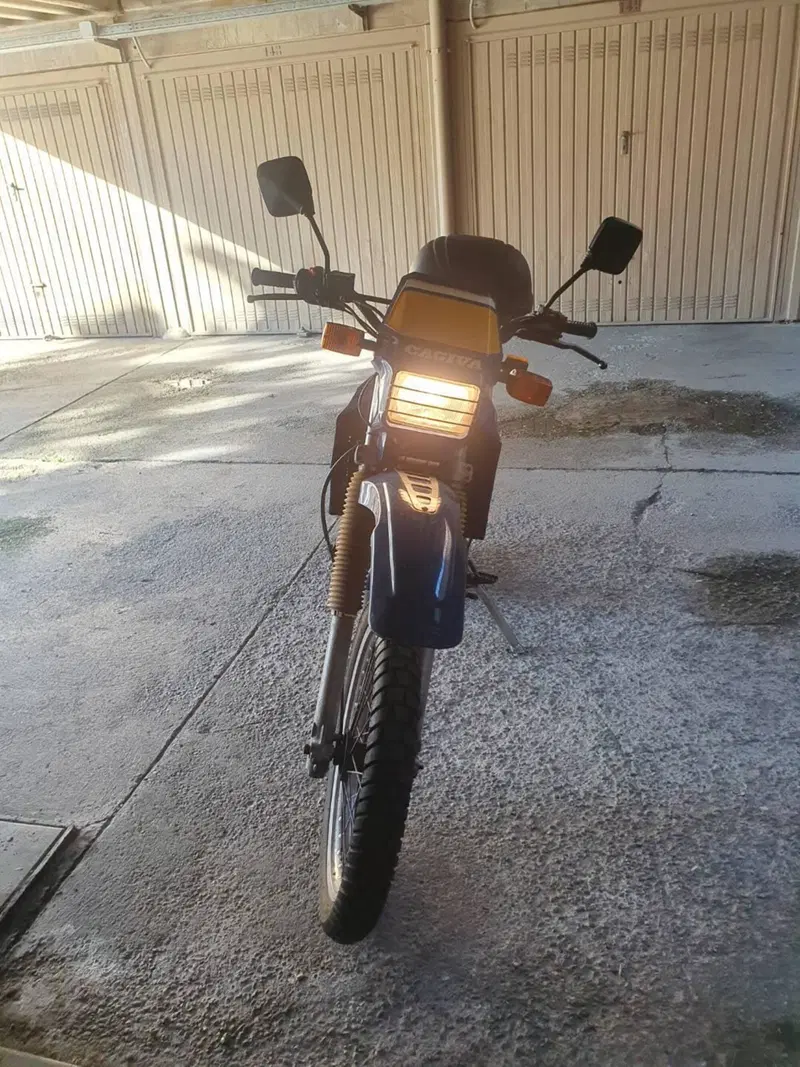 Cagiva T4 350  (2)