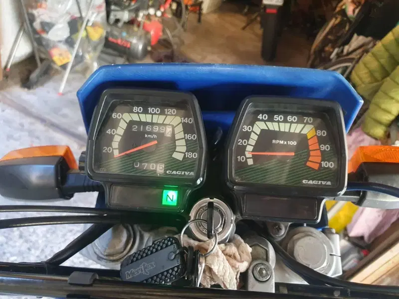 Cagiva T4 350  (3)