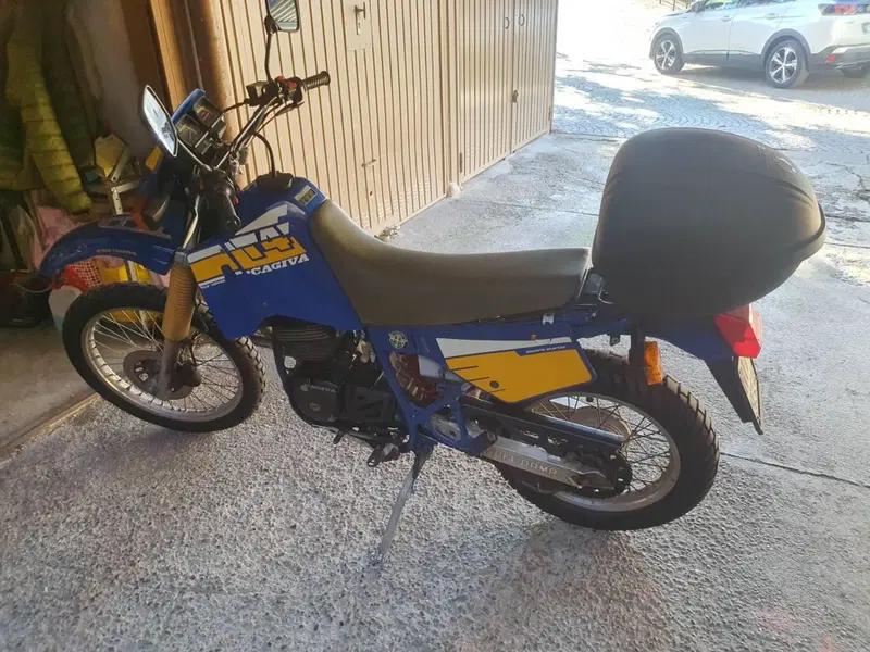 Cagiva T4 350  (6)