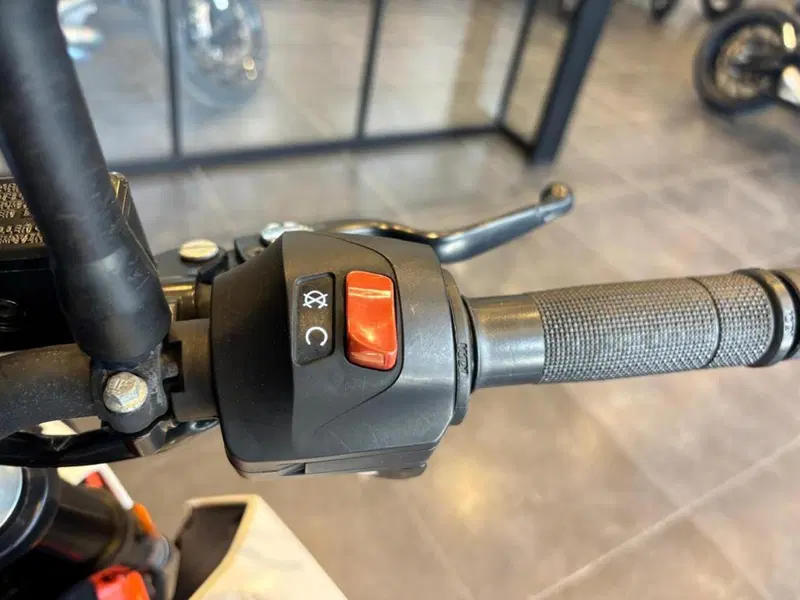 KTM 390 Duke ABS (2017 - 20) (8)