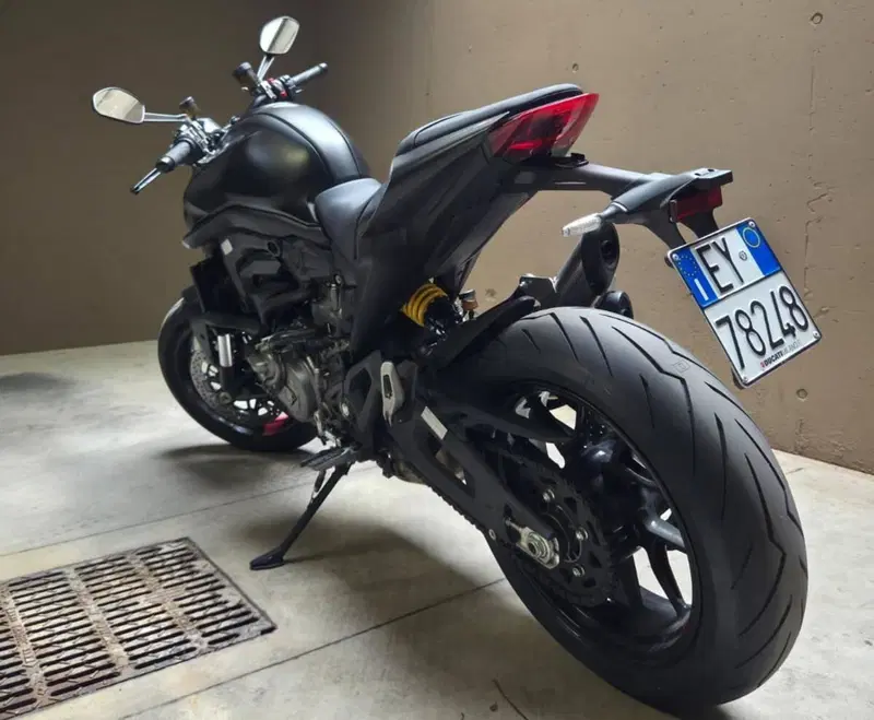Ducati Monster 937 (2021 - 25) (7)