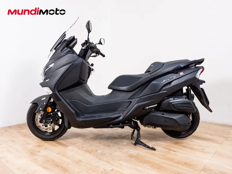 Sym Joymax 300 Z+ (2021 - 24) (6)