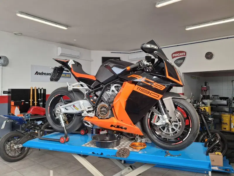 KTM 1190 RC8 (2008 - 09) (8)