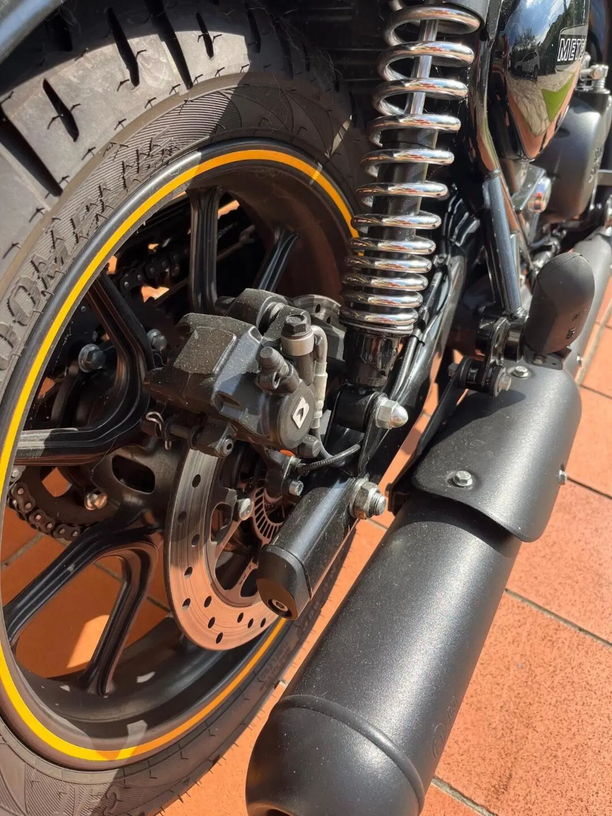 Royal Enfield Meteor 350 (2021 - 26) (2)