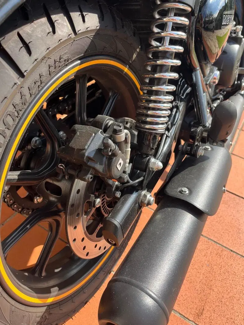 Royal Enfield Meteor 350 (2021 - 26) (2)