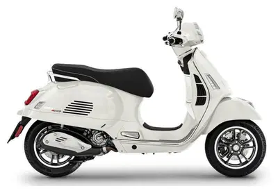 Vespa GTS 300 Super (2023 - 24) nuova
