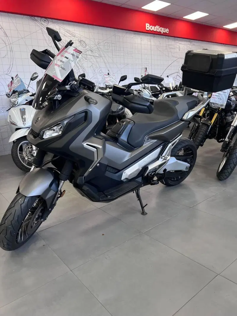 Honda X-ADV 750 (2017) (2)