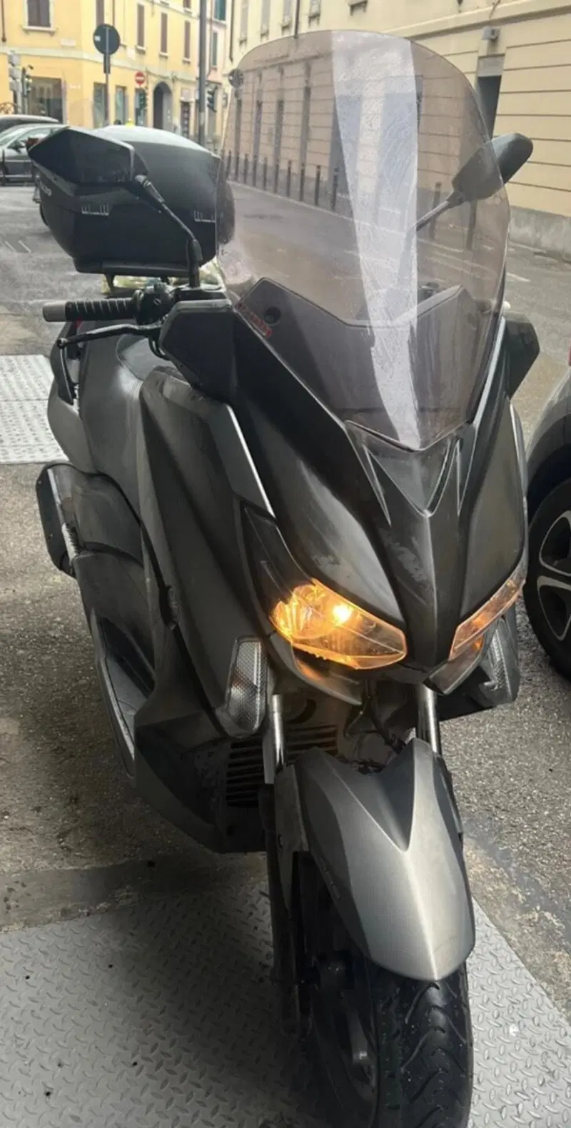 Yamaha X-Max 250 (2014 - 16) (2)