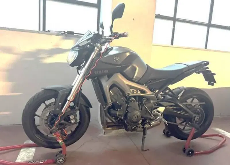 Yamaha MT-09 ABS (2013 - 15) (3)