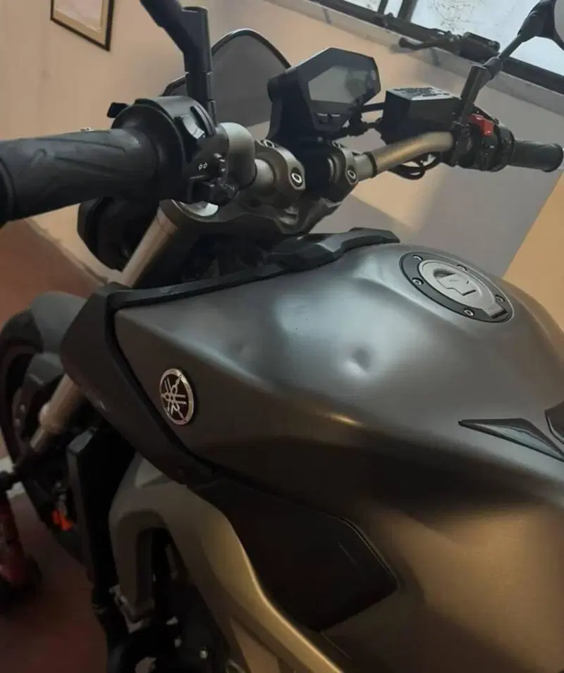 Yamaha MT-09 ABS (2013 - 15) (4)