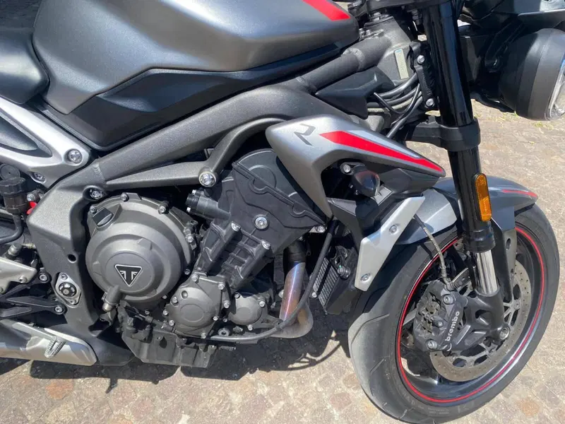 Triumph Street Triple R (2020 - 22) (10)