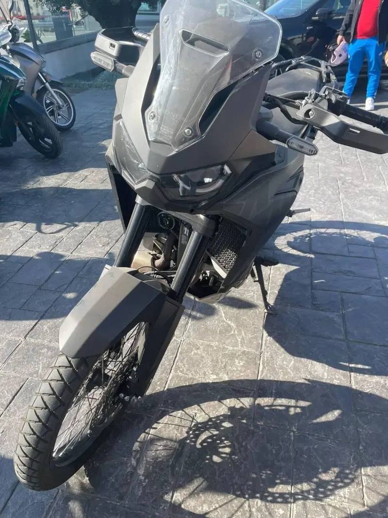 Honda Africa Twin CRF 1100L (2022 - 23) (4)