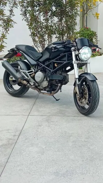 Ducati Monster 620 I.E. Dark (2002) usata
