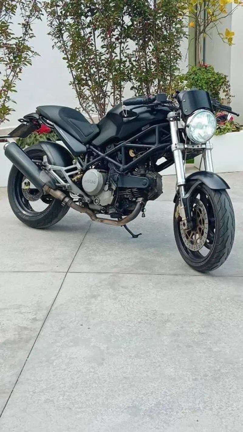 Ducati Monster 620 I.E. Dark (2002)
