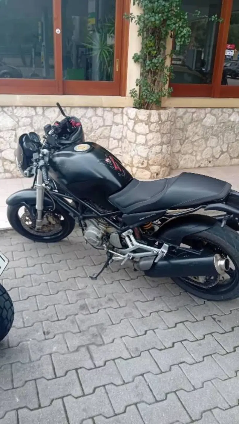 Ducati Monster 620 I.E. Dark (2002) (2)