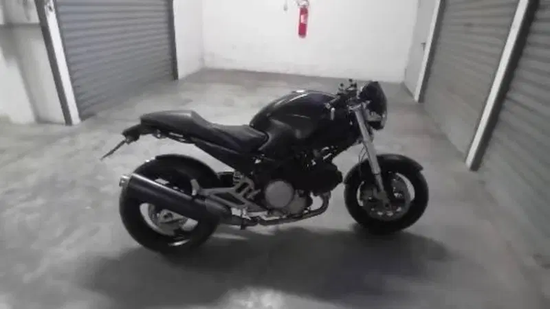 Ducati Monster 620 I.E. Dark (2002) (4)