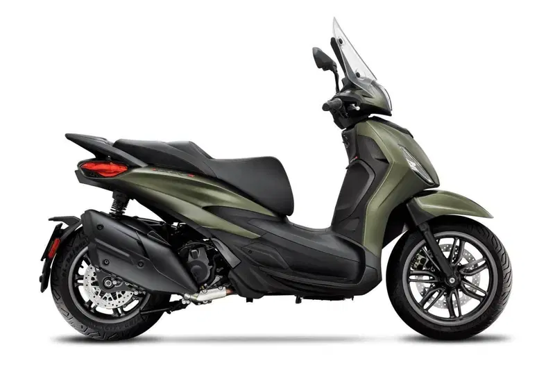 Piaggio Beverly 400 S (2025 - 26) (2)
