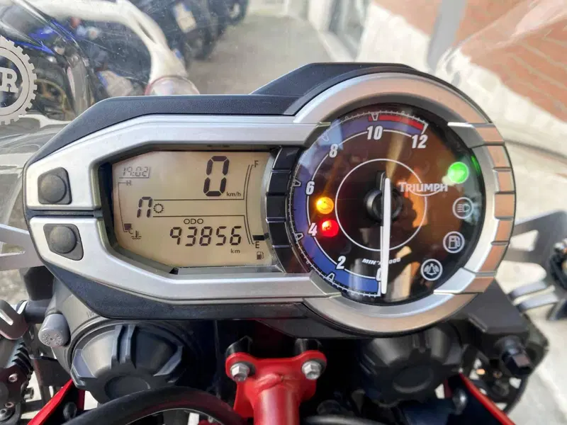 Triumph Tiger 800 XC SE ABS (2014) (11)