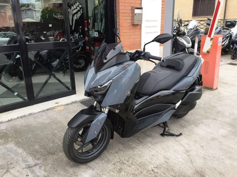 Yamaha X-Max 300 Tech Max (2021 - 24) (4)