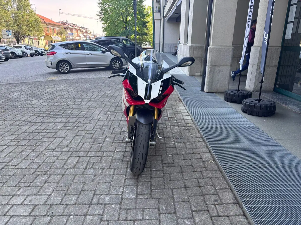 Ducati Panigale V2 Superquadro Final Edition (2024) (3)