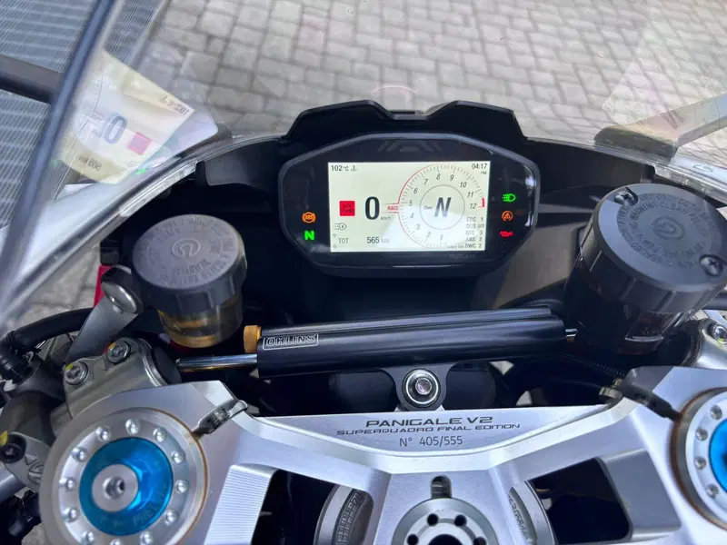 Ducati Panigale V2 Superquadro Final Edition (2024) (5)
