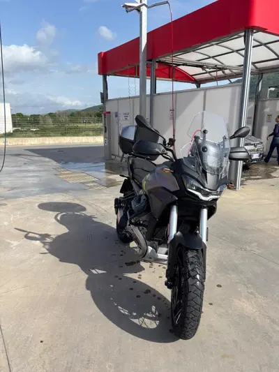 Moto Guzzi Stelvio (2024 - 26) usata