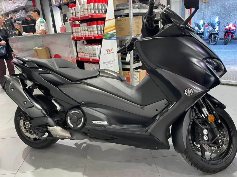 Yamaha T-Max 560 (2022 - 24) (2)