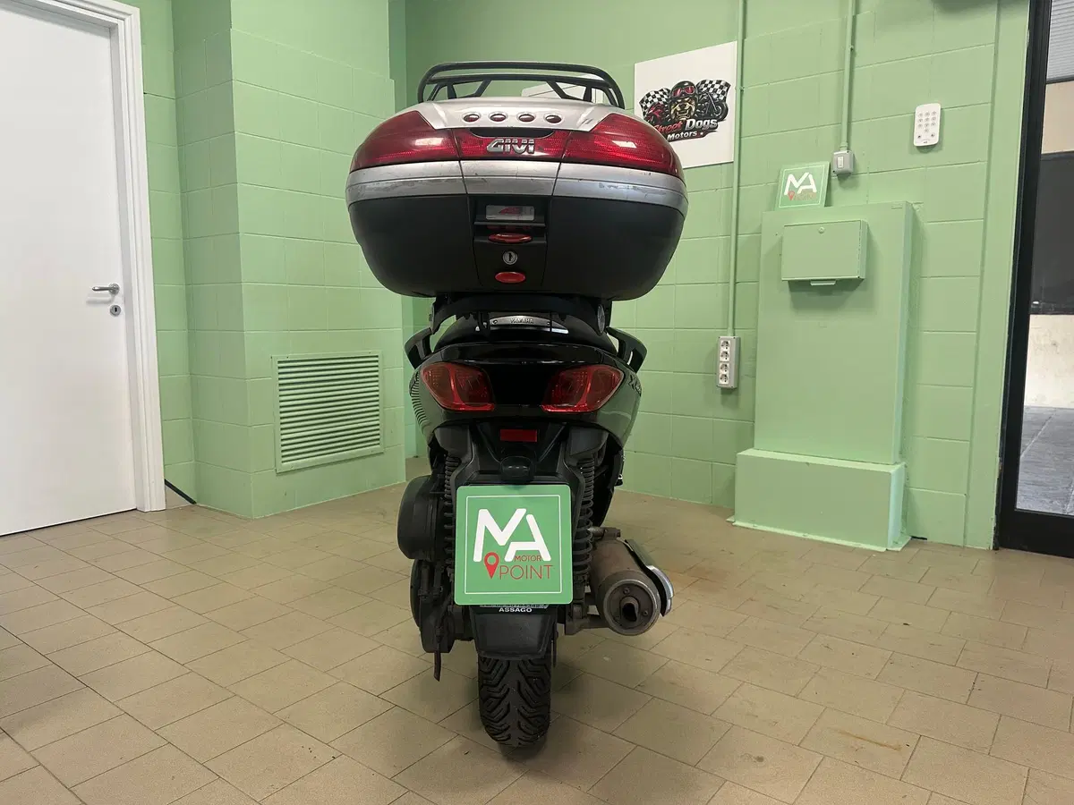 Yamaha X-Max 250 (2010 - 13) (4)