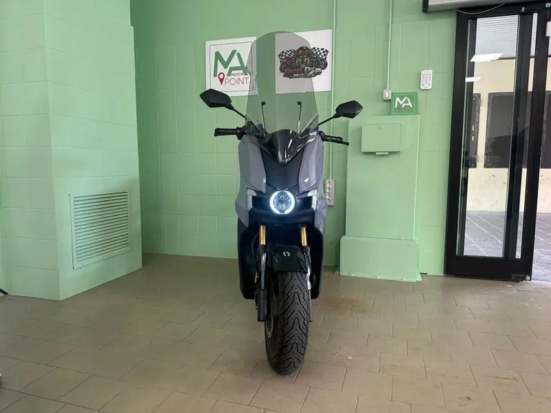 Seat MÓ 125 Performance (2022 - 26) (3)