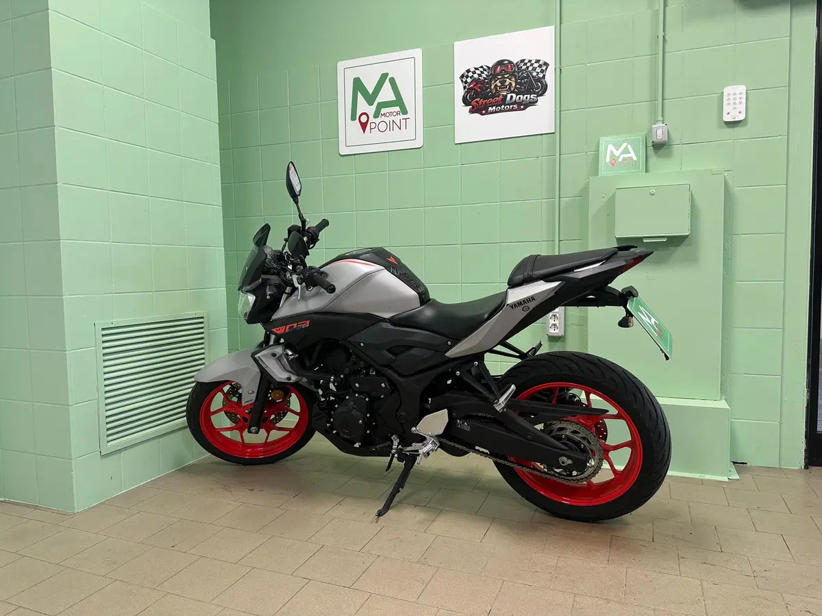 Yamaha MT-03 (2018 - 19) (2)
