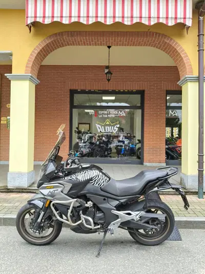 CFMOTO 700MT (2024 - 26) usata