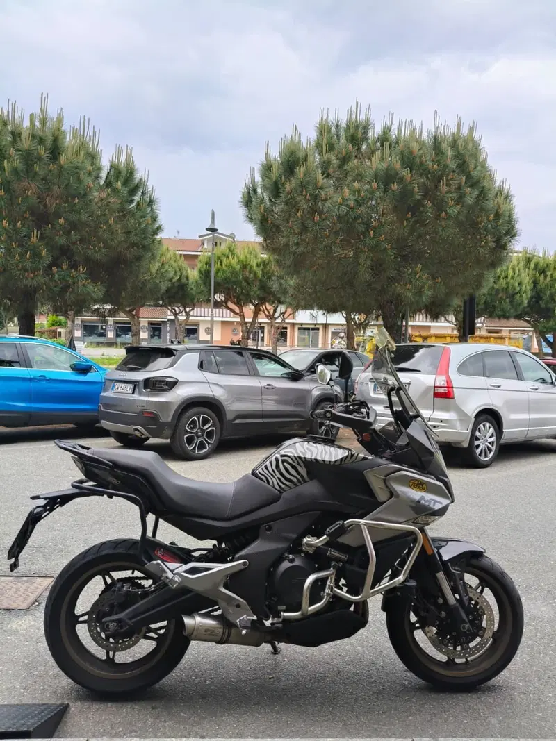 CFMOTO 700MT (2024 - 26) (2)