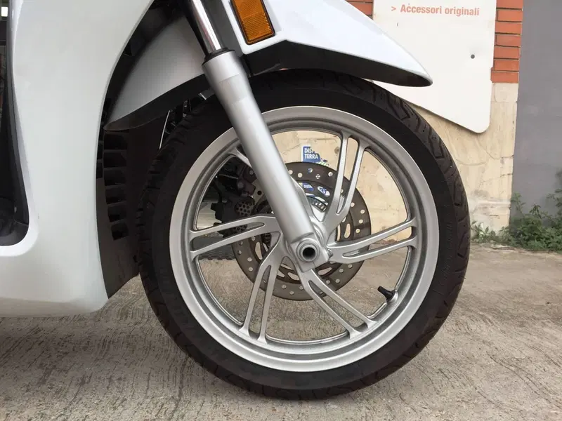 Honda SH 350 (2021 - 24) (16)
