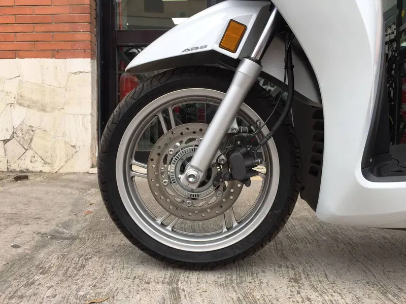 Honda SH 350 (2021 - 24) (17)