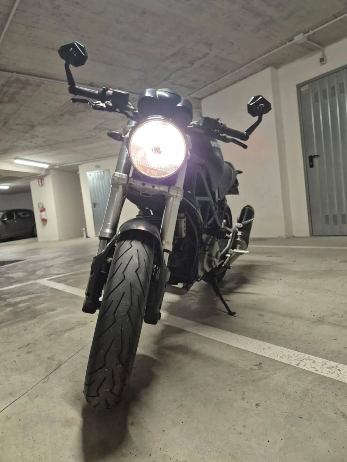 Ducati Monster 620 I.E. Dark (2002)