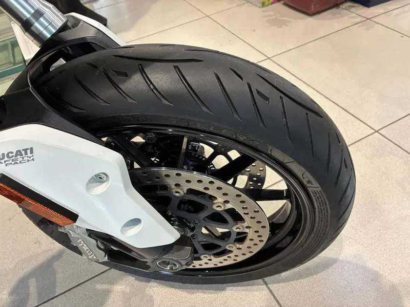 Ducati Hypermotard 939 (2016 - 18) (4)