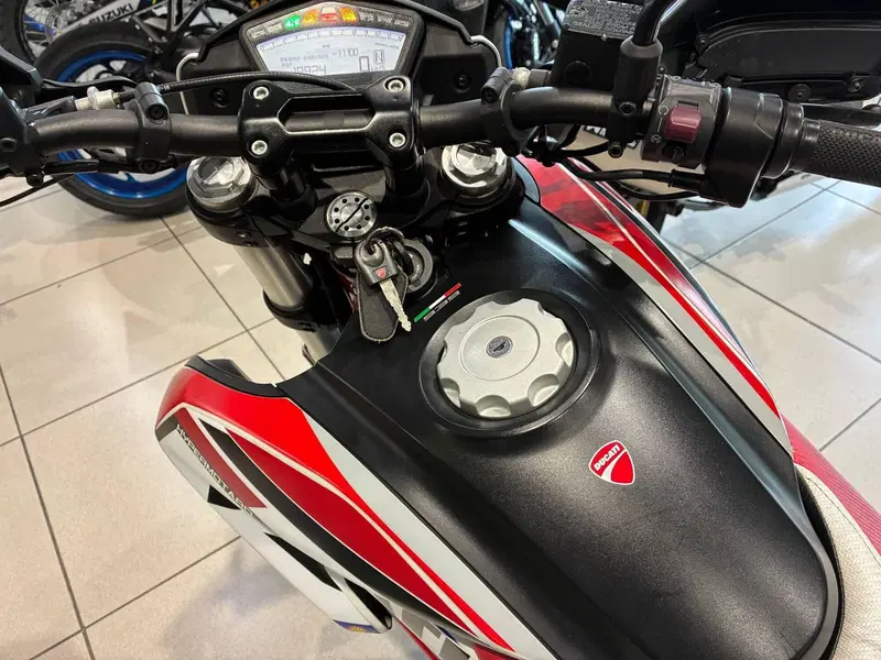 Ducati Hypermotard 939 (2016 - 18) (8)