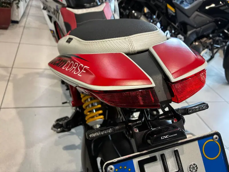 Ducati Hypermotard 939 (2016 - 18) (10)