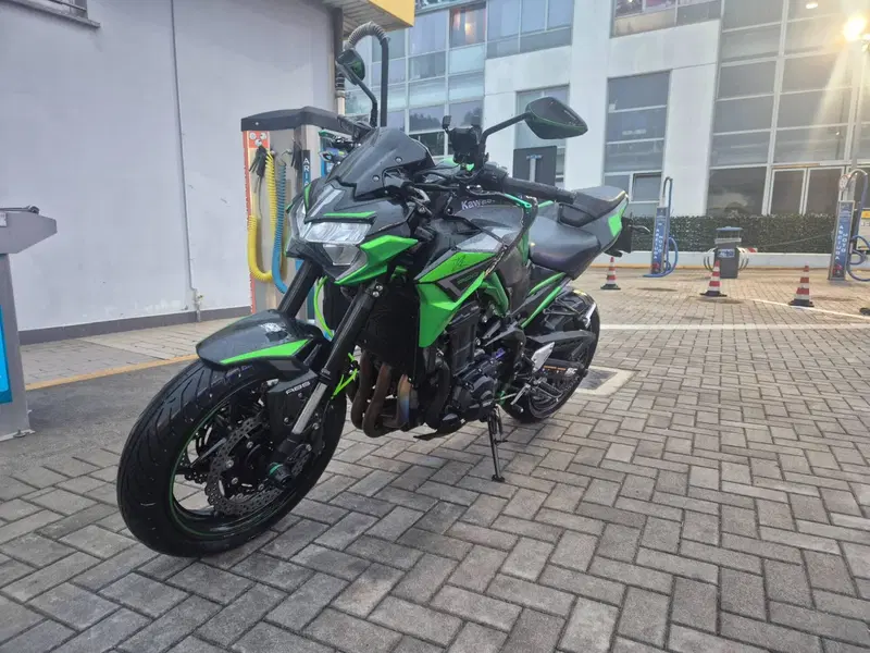 Kawasaki Z 900 (2021 - 24) (3)