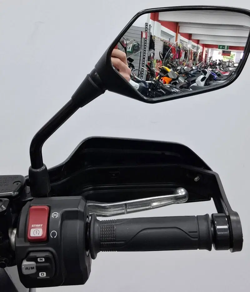 Honda X-ADV 750 DCT (2021 - 24) (5)