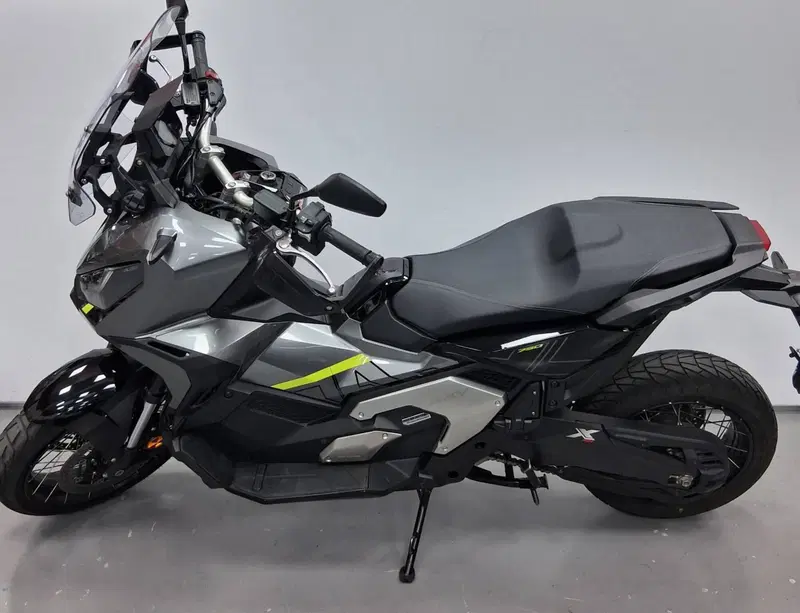 Honda X-ADV 750 DCT (2021 - 24) (3)