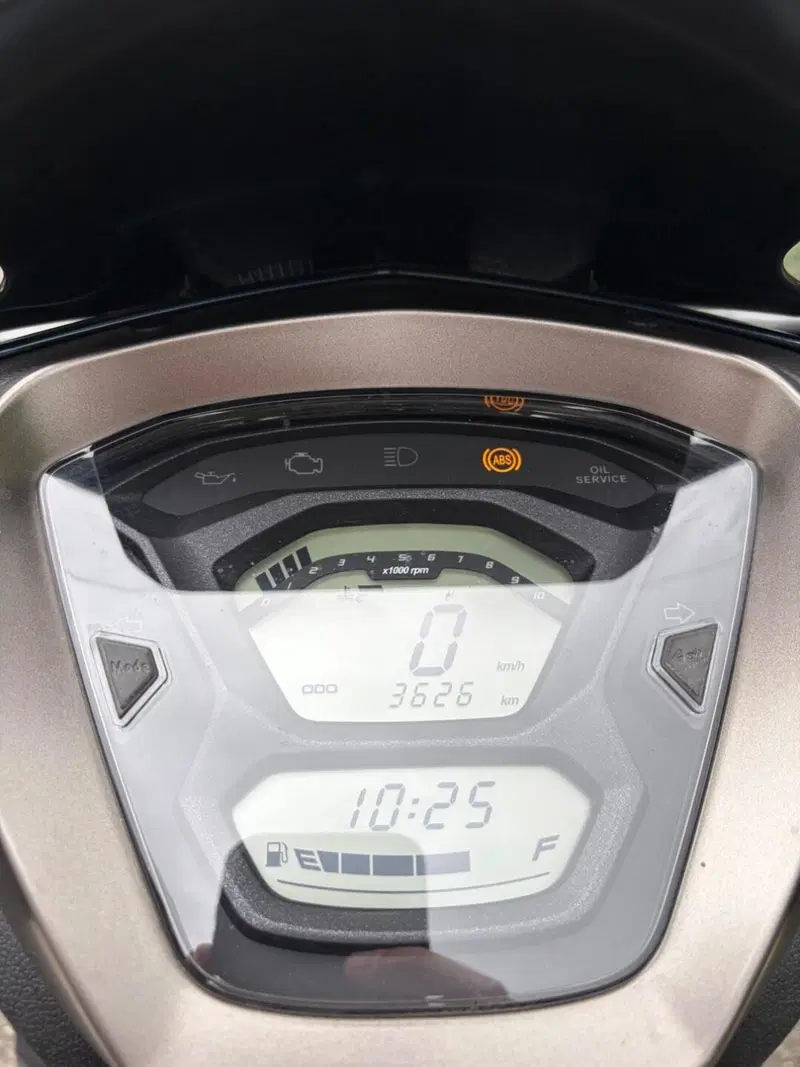 Kymco Agility 300i R16 ABS (2020) (2)