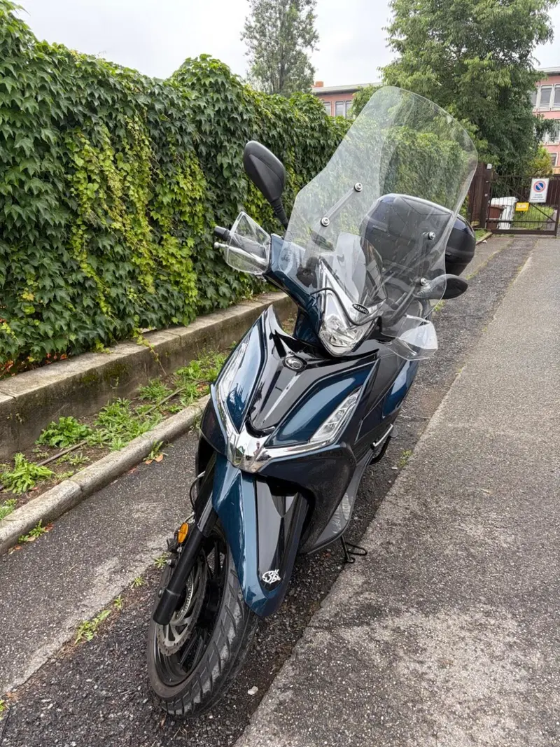 Kymco Agility 300i R16 ABS (2020) (11)