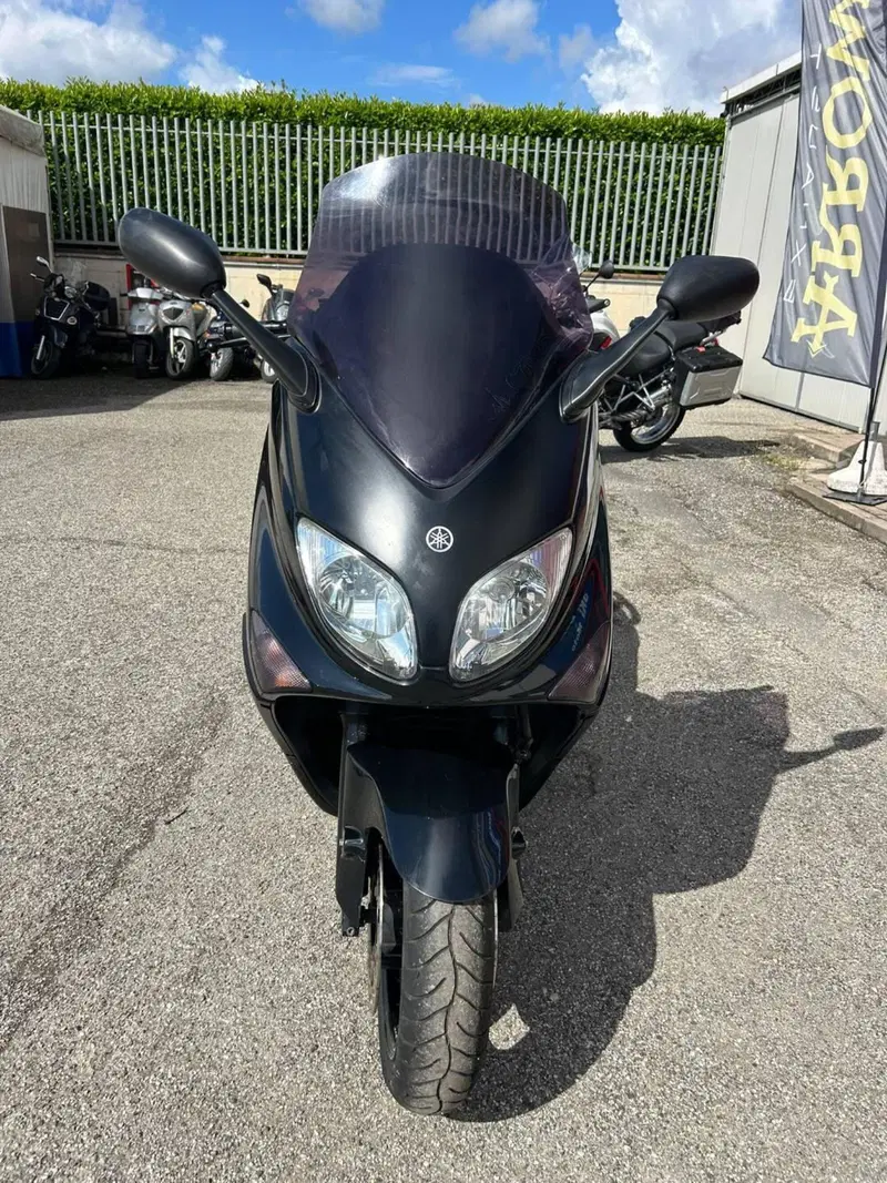 Yamaha T-Max 500 (2004 - 07) (3)