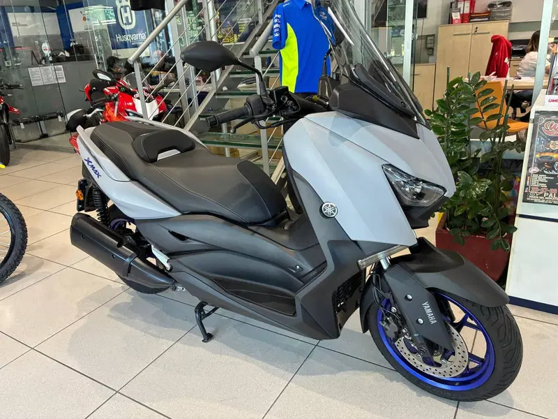 Yamaha X-Max 300 (2021 - 24) (2)