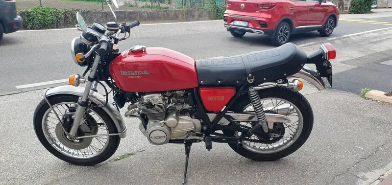 Honda CB 400 F (2)