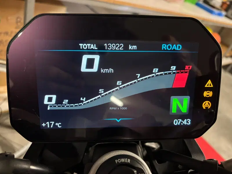 Bmw F 900 R (2021 - 24) (8)