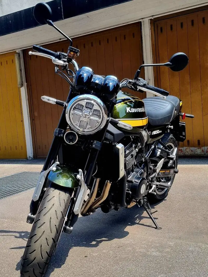 Kawasaki Z 900 RS (2021) (2)