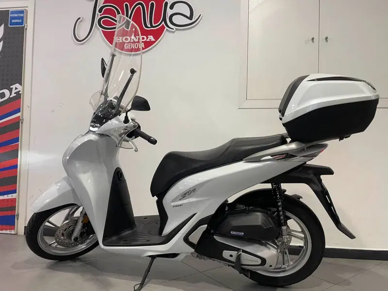 Honda SH 150i (2020 - 23) (6)