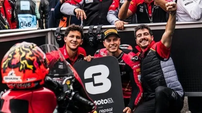 MotoGP 2026. GP di Francia. Matteo Bertelle torna sul podio un anno dopo l'incidente: "Ho pianto nell'ultimo giro, non ho mai mollato"